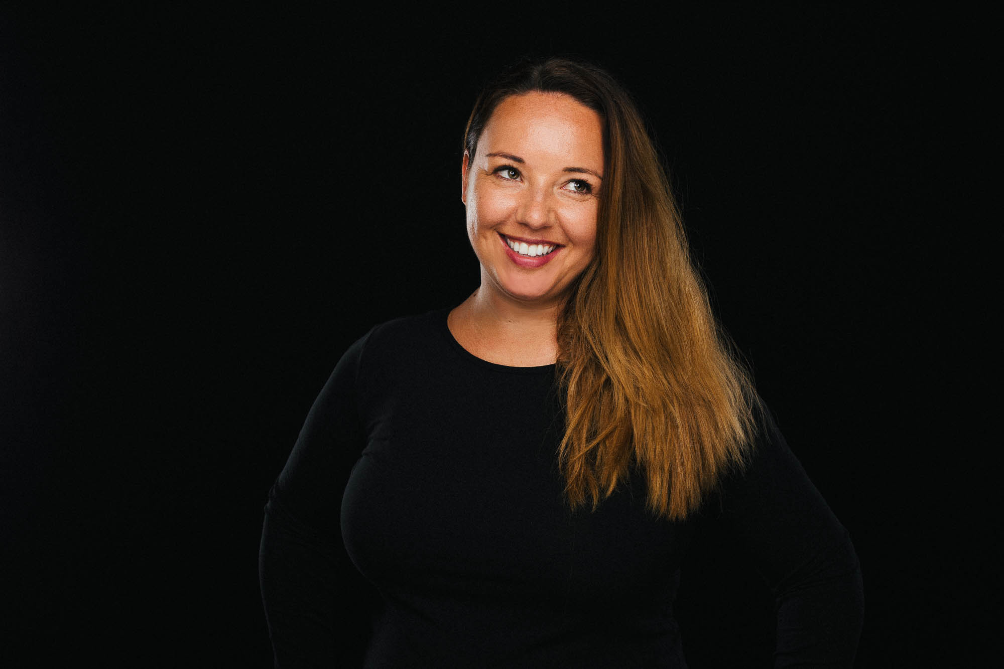 Export x3 5D4 8994 Bearbeitet Headshots Manuela 2